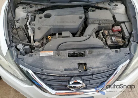 2016 Nissan Altima 2.5 z USA, uszkodzony, nr VIN 1N4AL3AP4GC167100